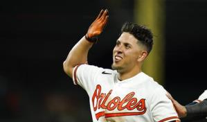 Orioles de Baltimore superan a los Yanquis con boleto en la 11ma
