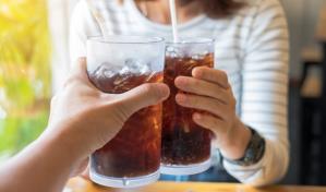 Todo lo que sucede en tu cuerpo al beber refresco