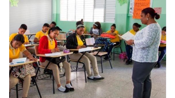 El Ministerio de Educación convoca al reinicio de las clases este lunes