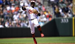 Los Orioles anotan cinco veces en la 8va y blanquean a Yanquis