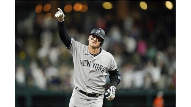 Josh Donaldson jonronea para liderar a Yanquis sobre Orioles 5-2