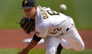 Los Piratas vencen 5-3 a Nacionales y se llevan la serie