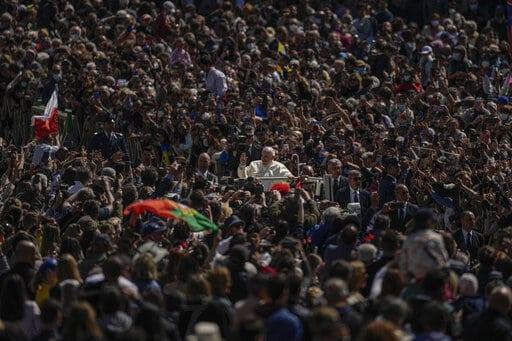 El papa clama en Misa de Domingo de Resurrección paz para Ucrania