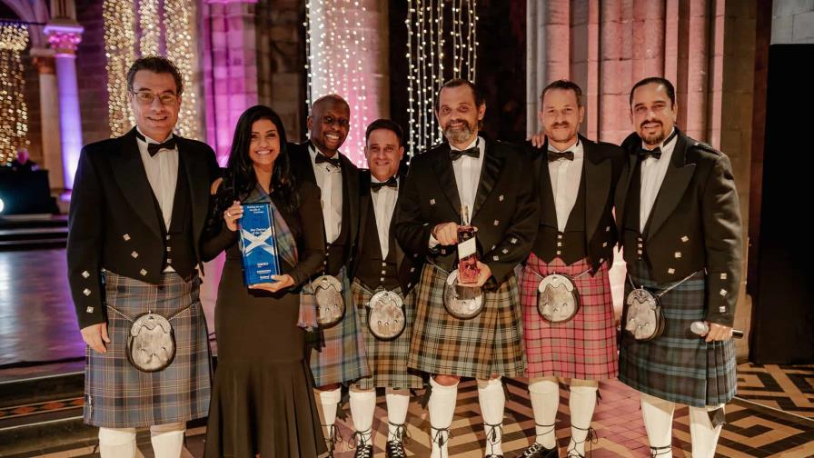 MercaSID recibe premio de Distribuidor del Año del Caribe y Centroamérica de Diageo MercaSID recibe premio de Distribuidor del Año del Caribe y Centroamérica de Diageo