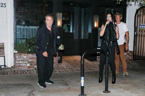 Al Pacino está saliendo con una chica de 28 años, 53 años menor que él, según revista