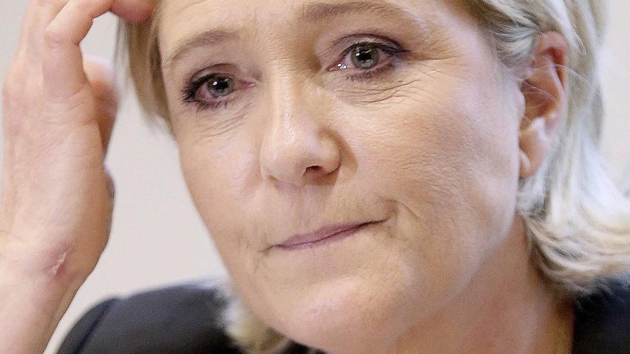 Nueva acusación europea contra la líder de ultraderecha Le Pen enmaraña su campaña