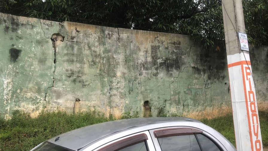 Denuncian pared perimetral de la cárcel pública de El Seibo está a punto de colapsar Denuncian pared perimetral de la cárcel pública de El Seibo está a punto de colapsar