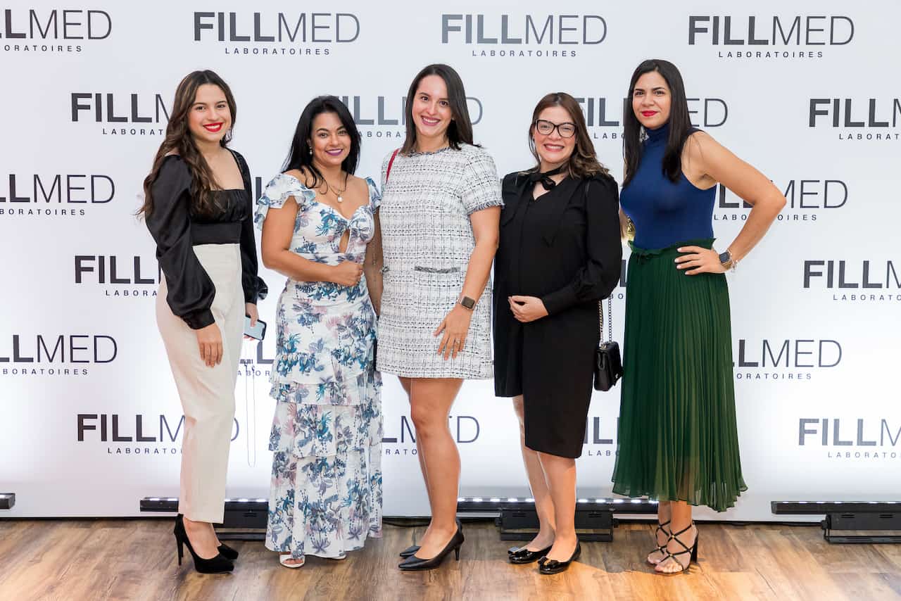 5. Lissa González, Marisa Volquez, Lourdes Reinoso, Zeneli García y Dayhana Santiago.