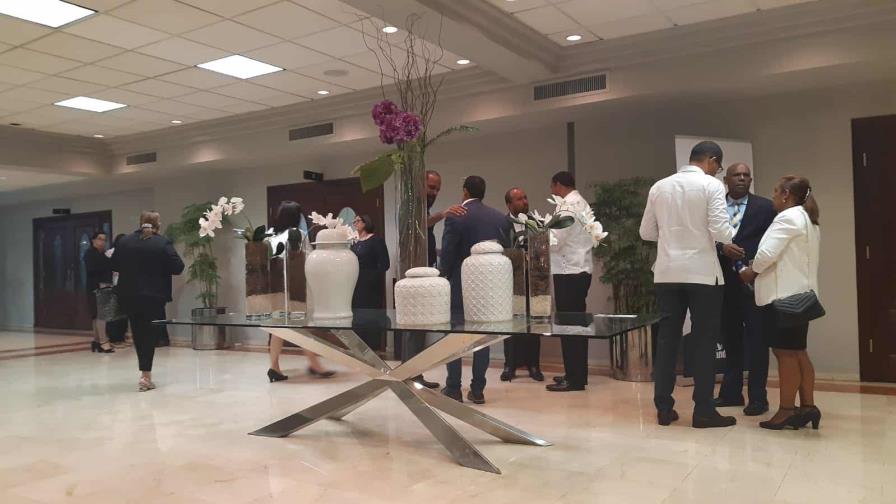 Velan restos del hermano de Soto Jiménez y suegra del presidente JCE