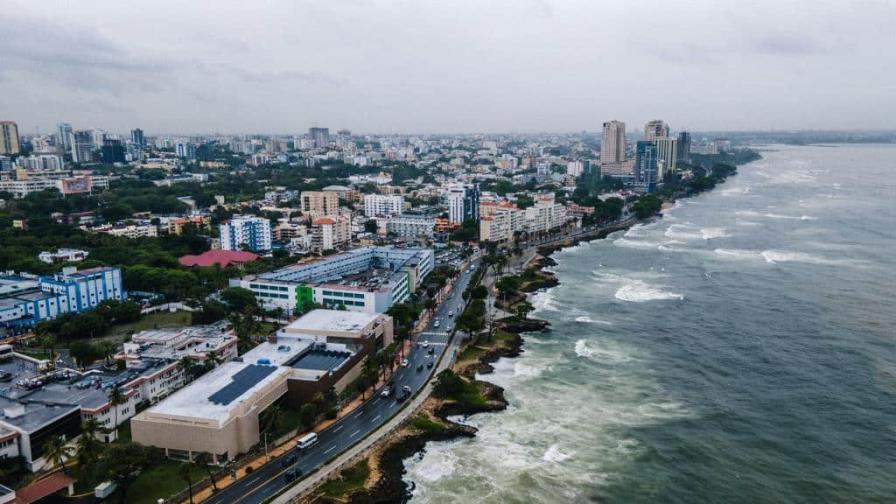 Los ahorros en entidades financieras crecieron 17.3 % en 2021 Los ahorros en entidades financieras crecieron 17.3 % en 2021