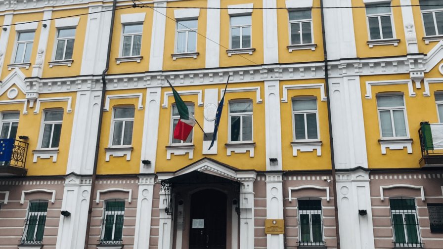 Reabren en Kiev diecisiete embajadas, según las autoridades ucranianas Reabren en Kiev diecisiete embajadas, según las autoridades ucranianas