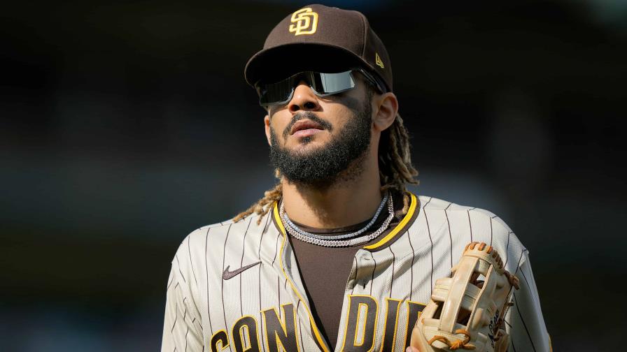 Tatis ya se entrena de forma ligera, pero todavía no puede utilizar el guante Tatis ya se entrena de forma ligera, pero todavía no puede utilizar el guante