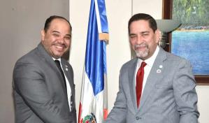 Servicios del Defensor del Pueblo llegan al consulado dominicano en Nueva York