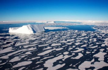 El hielo marino de la Antártida marca un récord de descenso histórico