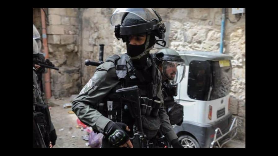 Israel ataca objetivos de Hamás en respuesta al lanzamiento de un cohete desde Gaza