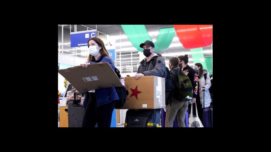 Aplausos y temor en EEUU al finalizar el uso de mascarillas