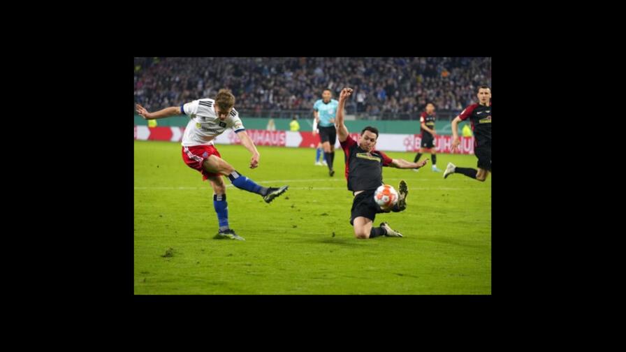 Friburgo gana 3-1 a Hamburgo y va a final de Copa Alemana Friburgo gana 3-1 a Hamburgo y va a final de Copa Alemana
