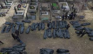 Autoridades ucranianas dicen que ya han localizado 420 cuerpos en Bucha