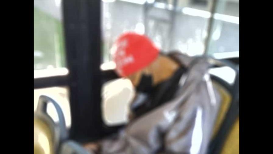 Iba en bus, murió y nadie se dio cuenta en 15 kilómetros