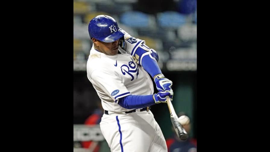 Chourio, Pérez y Suárez iluminan el cielo de la MLB Chourio, Pérez y Suárez iluminan el cielo de la MLB