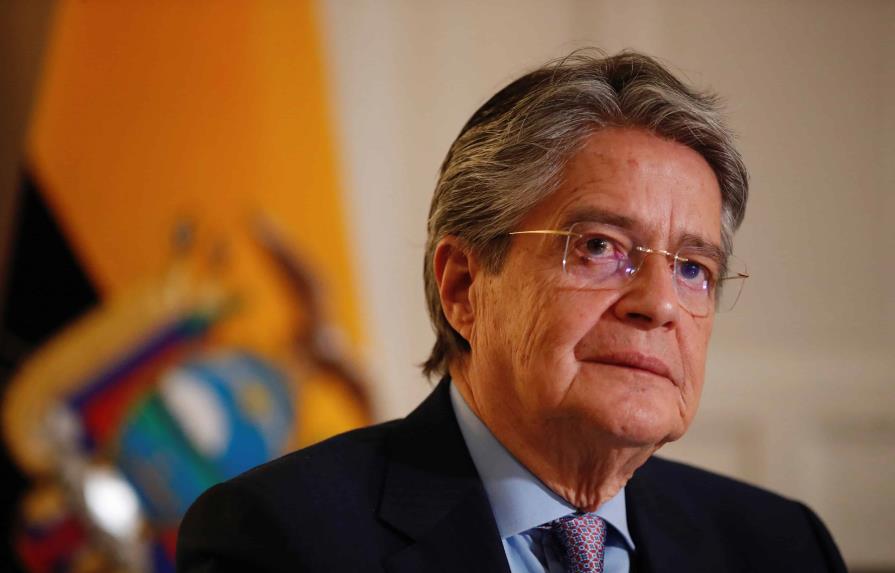 Presidente de Ecuador dice que indígenas lo quieren botar