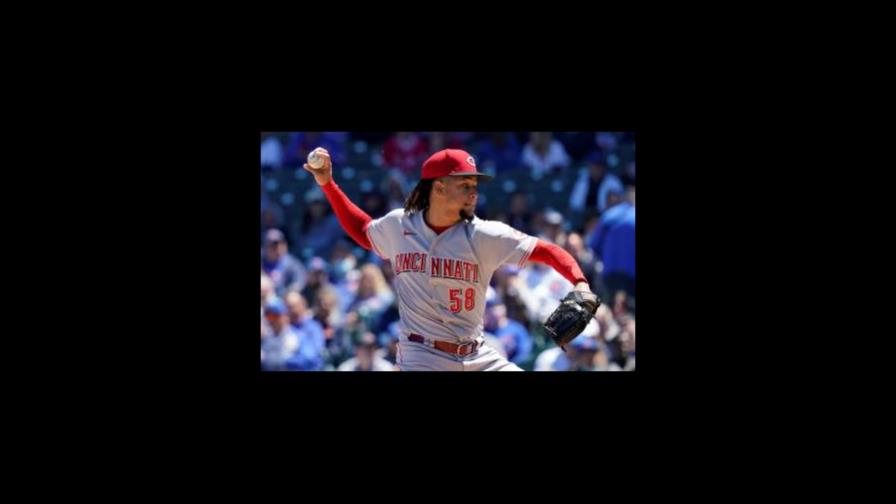 Luis Castillo enfrentó bateadores en su proceso de rehabilitación