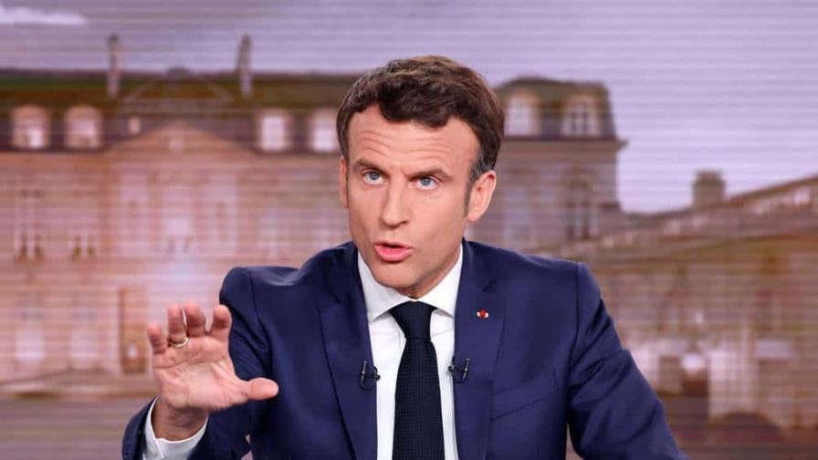 Macron acusa a Le Pen de depender de Putin y de un banco ruso