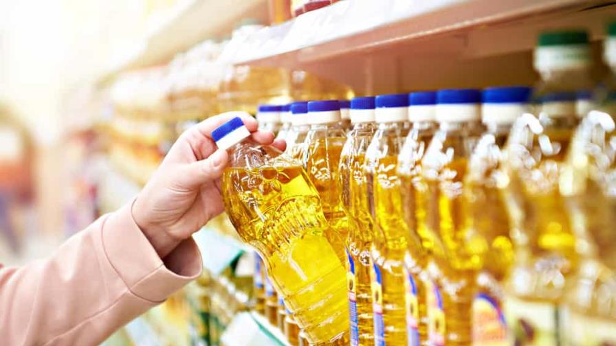 Precios de los aceites comestibles suben ante escasez en los mercados mundiales