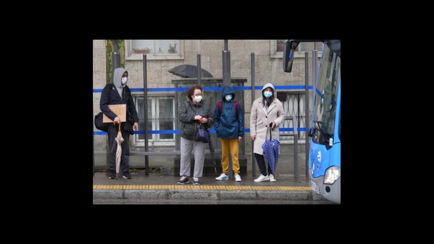 España retira la obligatoriedad de usar mascarilla en espacios cerrados España retira la obligatoriedad de usar mascarilla en espacios cerrados