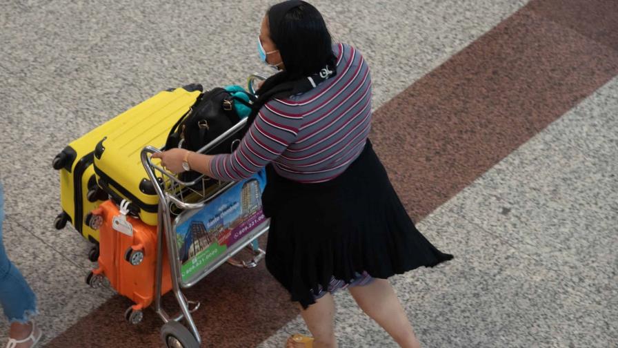 Pasajes de avión más caros no desalientan la demanda en Estados Unidos