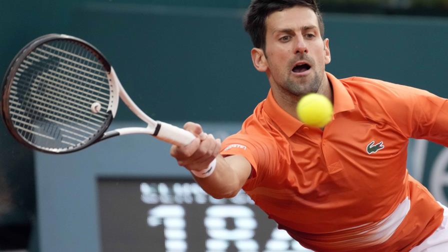 Djokovic pasa a semifinales en Belgrado después de ceder un set Djokovic pasa a semifinales en Belgrado después de ceder un set