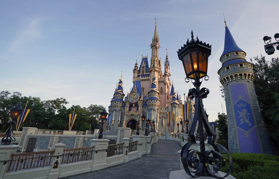 Legislatura vota despojar a Walt Disney World de autonomía