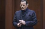 Abogado de Heard señala textos de Johnny Depp: Quememos a Amber
