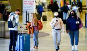 Aerolíneas de EEUU buscan regreso de pasajeros vetados