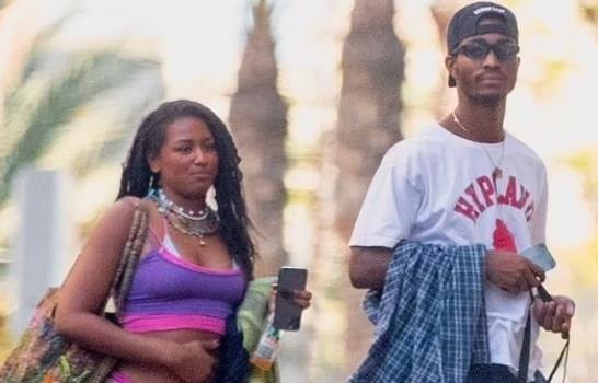 Captan a la hija menor de Barack Obama con su nuevo novio
