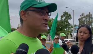 Miembros de Marcha Verde piden frente al Congreso aprobar ley de extinción de dominio