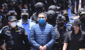 Expresidente hondure&ntilde;o Hern&aacute;ndez es extraditado a EEUU por narcotr&aacute;fico