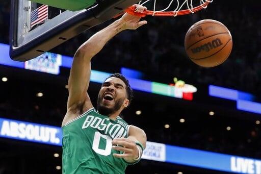 Los Celtics remontan y aventajan 2-0 a los Nets con aporte de Horford