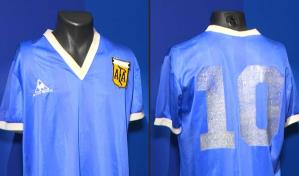 Subasta de camiseta de Maradona abre con oferta de más de USD 5 millones