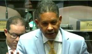 Diputado Eugenio Cede&ntilde;o pide al Gobierno eliminar el e-Ticket