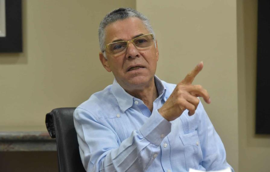 Manuel Jiménez revela trabaja  plan para cobrar la basura por medio de la factura eléctrica