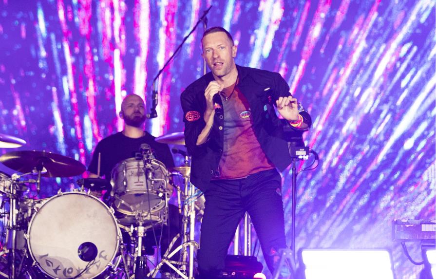 Coldplay encabeza puesto de las giras más lucrativas y Bad Bunny el segundo
