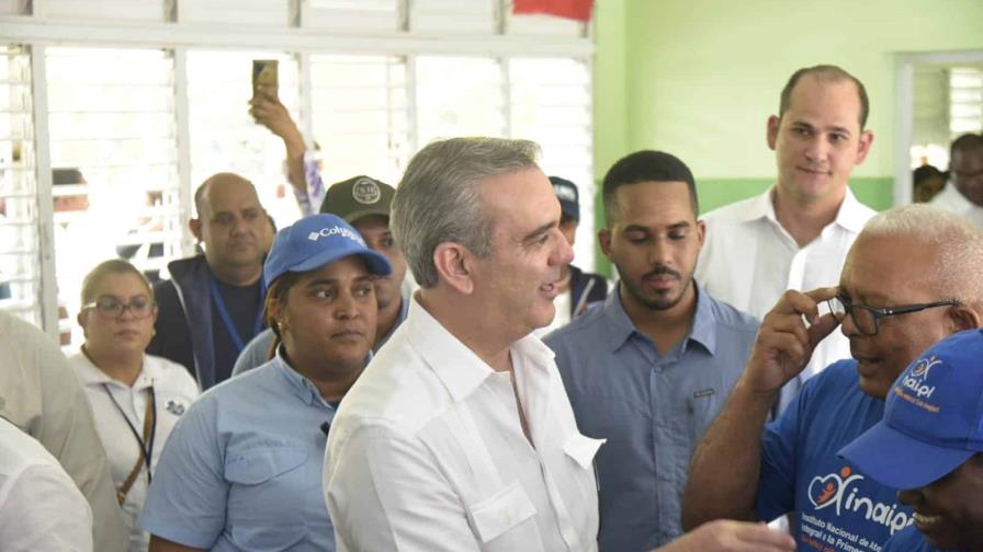 Luis Abinader: Sentimos el servicio como pasión Luis Abinader: Sentimos el servicio como pasión