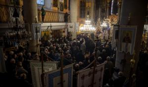 Ucrania reza por su resurrecci&oacute;n nacional en el d&iacute;a grande de la Pascua