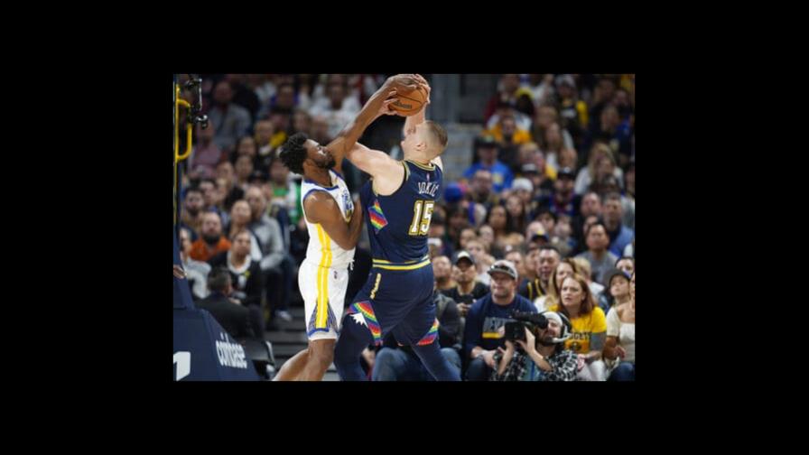 Jokic y Nuggets evitan la barrida en el cuarto juego ante Warriors Jokic y Nuggets evitan la barrida en el cuarto juego ante Warriors