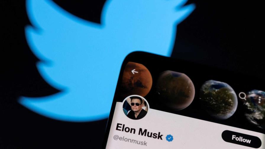 Acciones de Twitter en Wall Street suben ante posible compra por Elon Musk