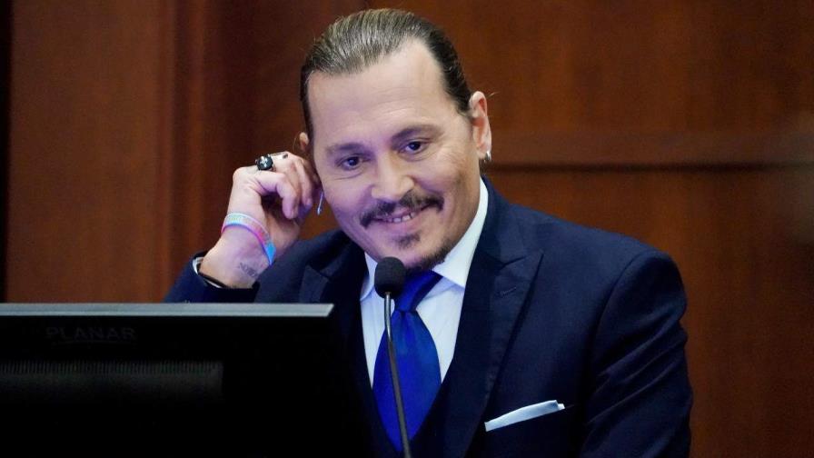 Johnny Depp insiste en que él ha sido víctima de violencia doméstica Johnny Depp insiste en que él ha sido víctima de violencia doméstica