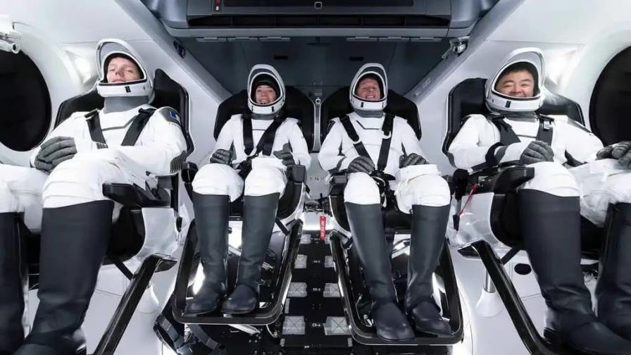 Los cuatro miembros de primera misión privada a la ISS regresaron a la Tierra Los cuatro miembros de primera misión privada a la ISS regresaron a la Tierra