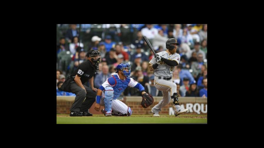 Dillon Peters luce en el montículo por Piratas ante Cachorros Dillon Peters luce en el montículo por Piratas ante Cachorros