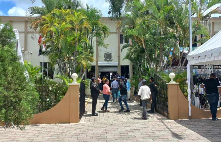 Regidores desmienten alcalde de Higüey sobre ejecución de las obras